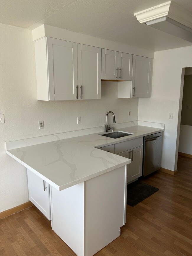 Photo - Welcome to Valley Crest Condos!