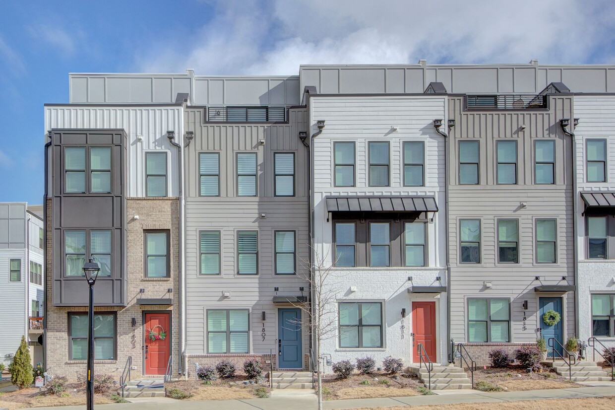 Primary Photo - Nestled in the vibrant South End district,...