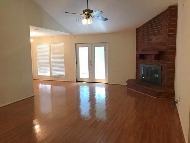 Foto del edificio - 1103 Ashdale Dr