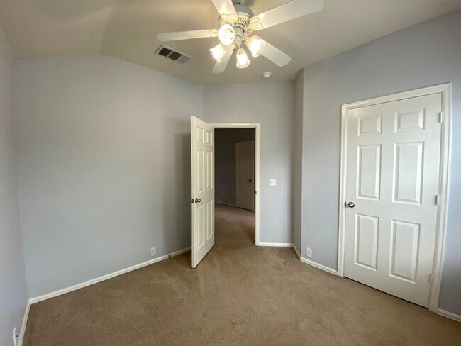Building Photo - 4 br, 2 bath House - 190 Tupelo Cv.