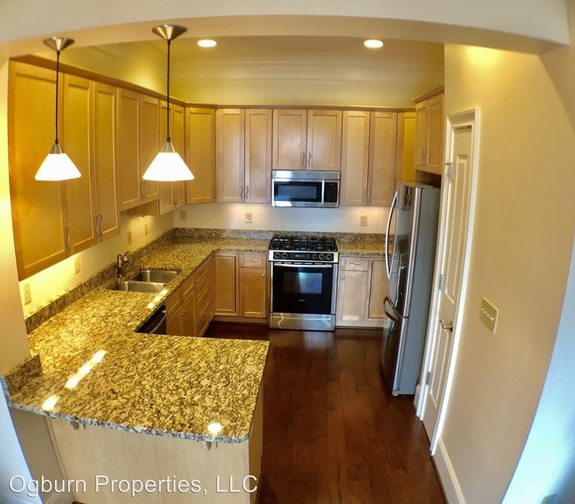 Building Photo - 2 br, 2 bath House - 1 PARK VISTA LANE #620