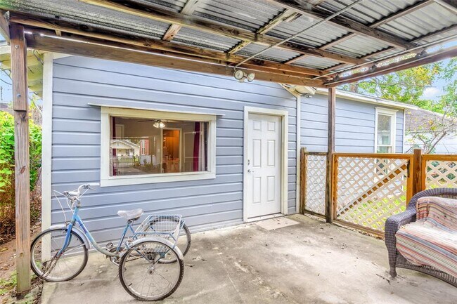 Building Photo - 4316 Watson St