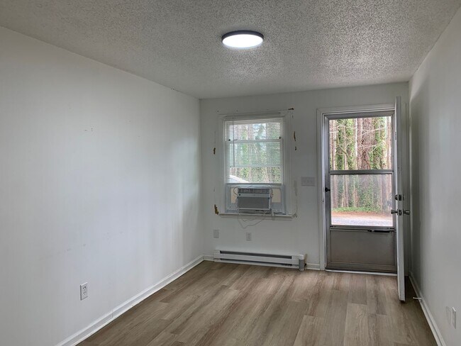 Building Photo - 78 Oak Ridge Dr