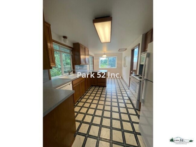 Building Photo - 9915 Zircon Dr SW