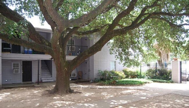 Foto del edificio - 6225 Tierwester St