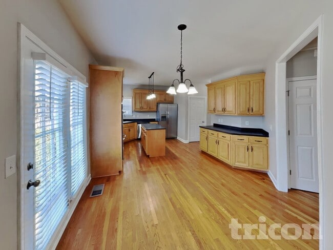 Foto del edificio - 3002 Helfrich Ct