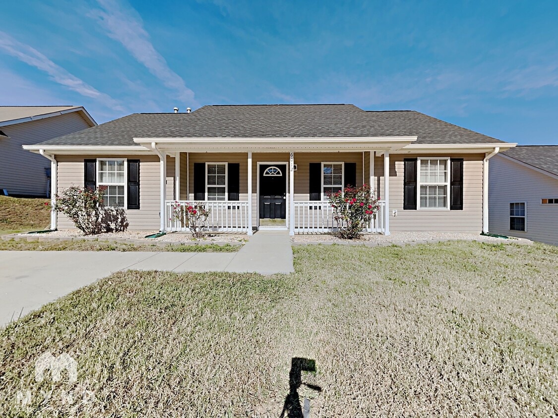 Primary Photo - 6012 Bradford Ct