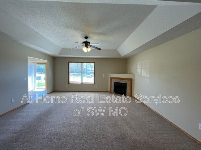 Building Photo - 2010 Cedarwood