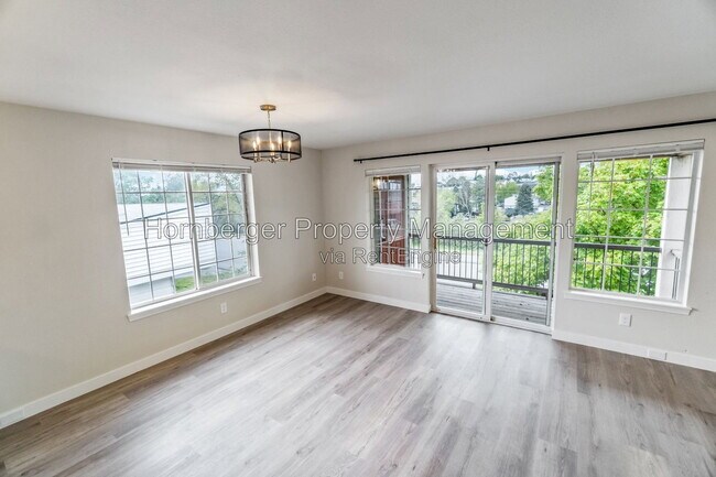 Foto del edificio - 2316 E South Riverton Ave