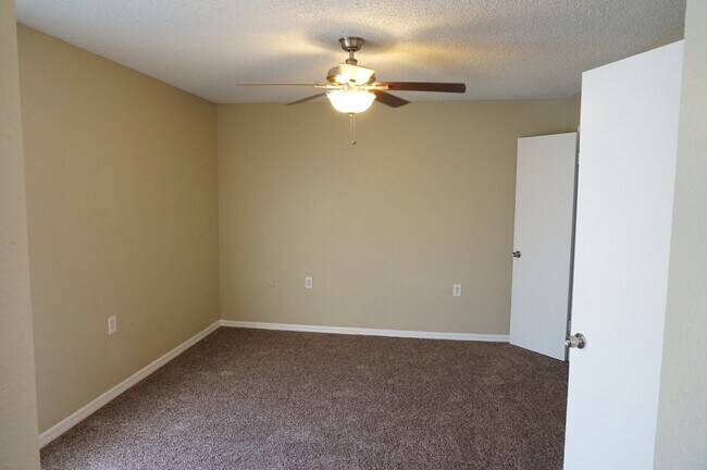 Building Photo - 1401 Village Blvd