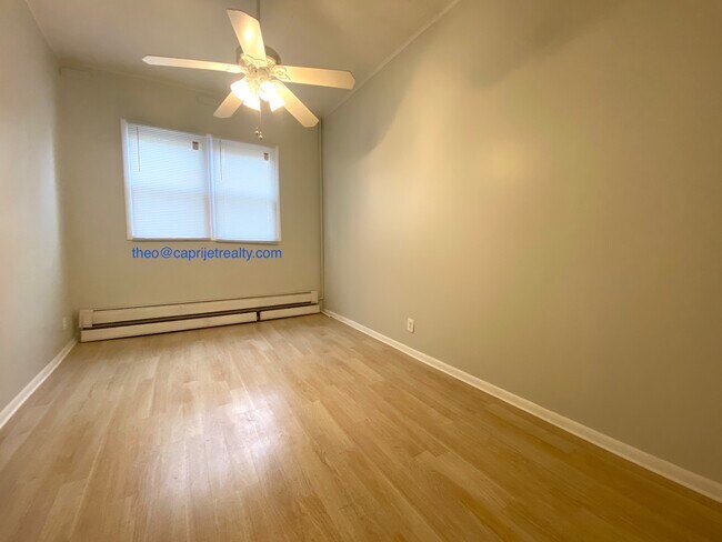 Foto del edificio - 488 Grandview Ave