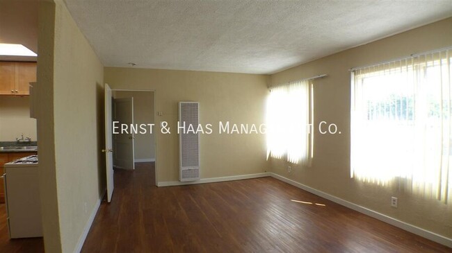 Building Photo - Lovely Apartment Located in Prime Long Beach!