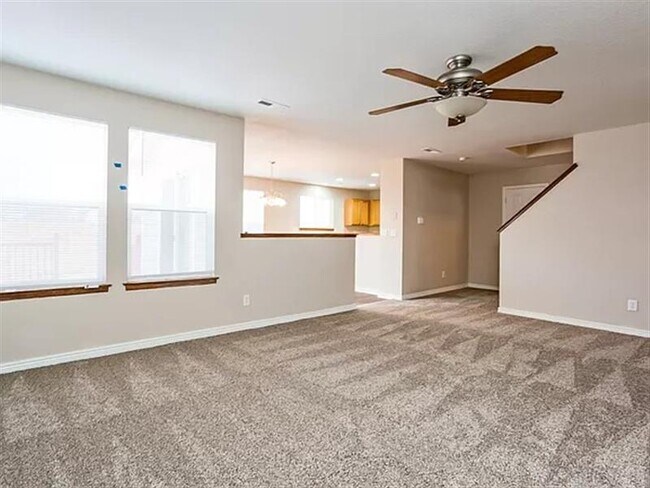 Building Photo - NICE HOME F25