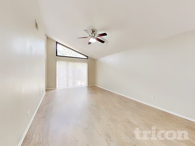 Building Photo - 1253 Ashworth Dr