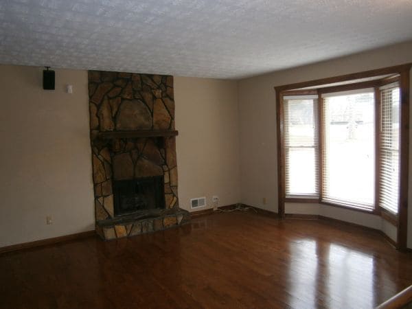 Building Photo - WOW!!!...GORGEOUS RANCH / PARTIAL  BSMNT/ NOT IN A SUBDIVISION/ MCEACHERN HIGH SCHOOL