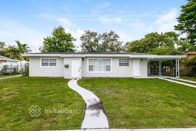 Building Photo - 1748 NE 158th St