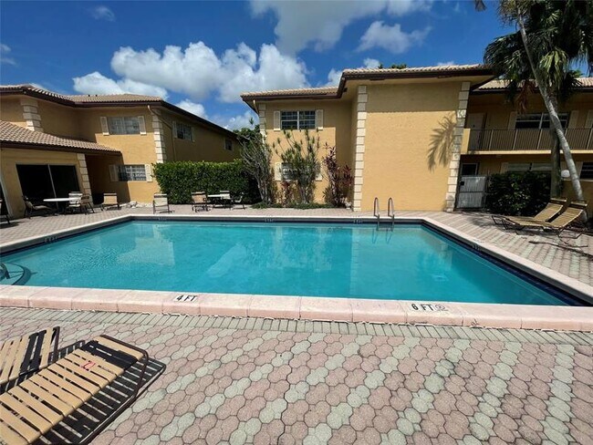 Foto del edificio - 3026 Coral Springs Dr