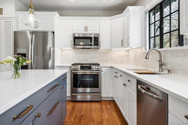 Foto del edificio - 70 Lookout Cir