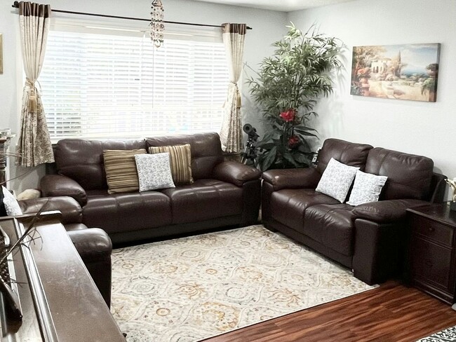 Building Photo - 35595 Ebro Court