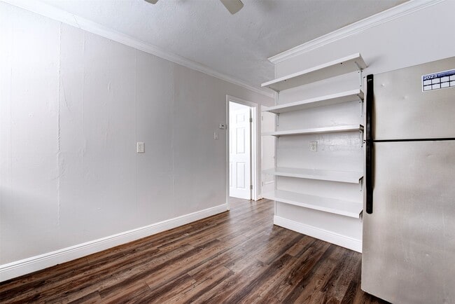 Building Photo - 1209 Cabell St