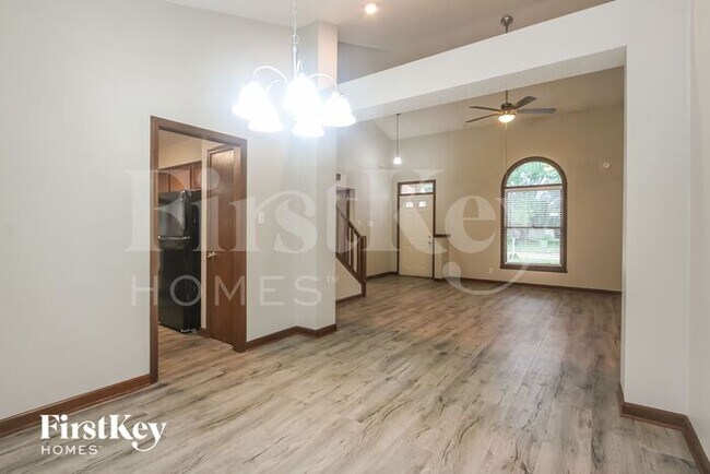 Foto del edificio - 1127 Farmview Ct