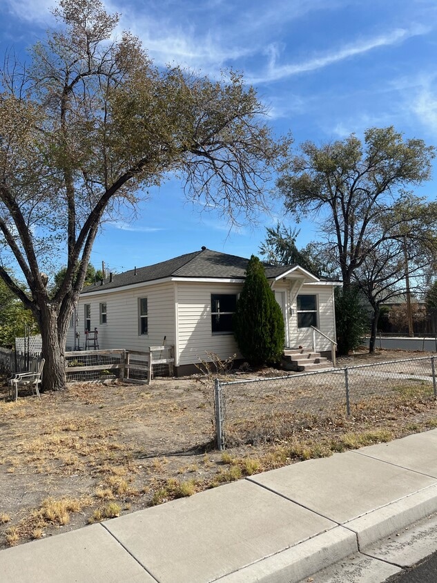 Primary Photo - 495 Lincoln St