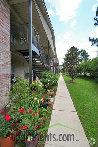 Cross Gates Apartments - Park at Slidell I