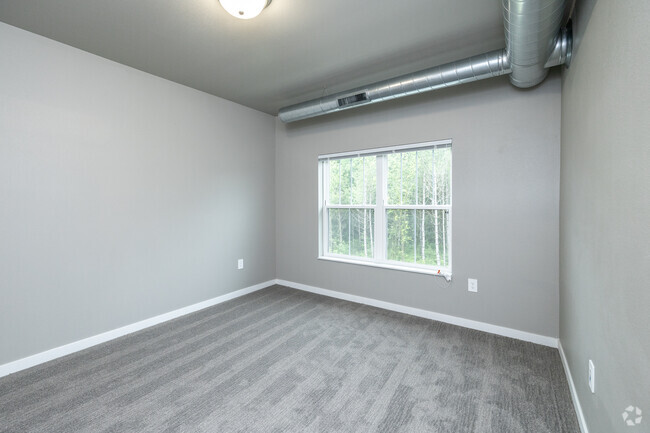 2BR, 2BA - 1,002SF - Primary Bedroom - Kraewood Flats