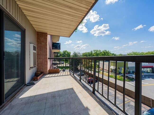 Building Photo - 3920 Mystic Valley Pkwy