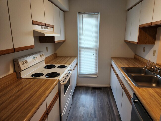 Foto del edificio - 944 Ravine Dr