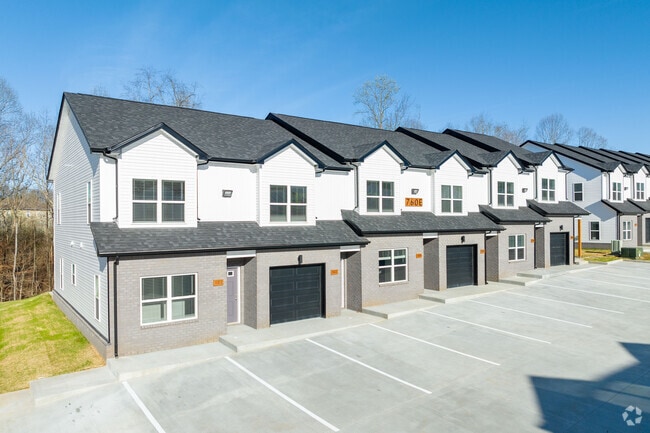 Building Photo - 760 Tracy Ln