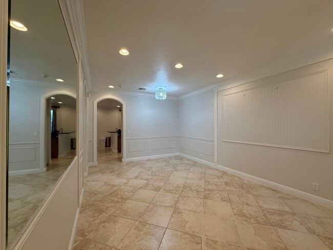 Building Photo - 7447 Briella Dr