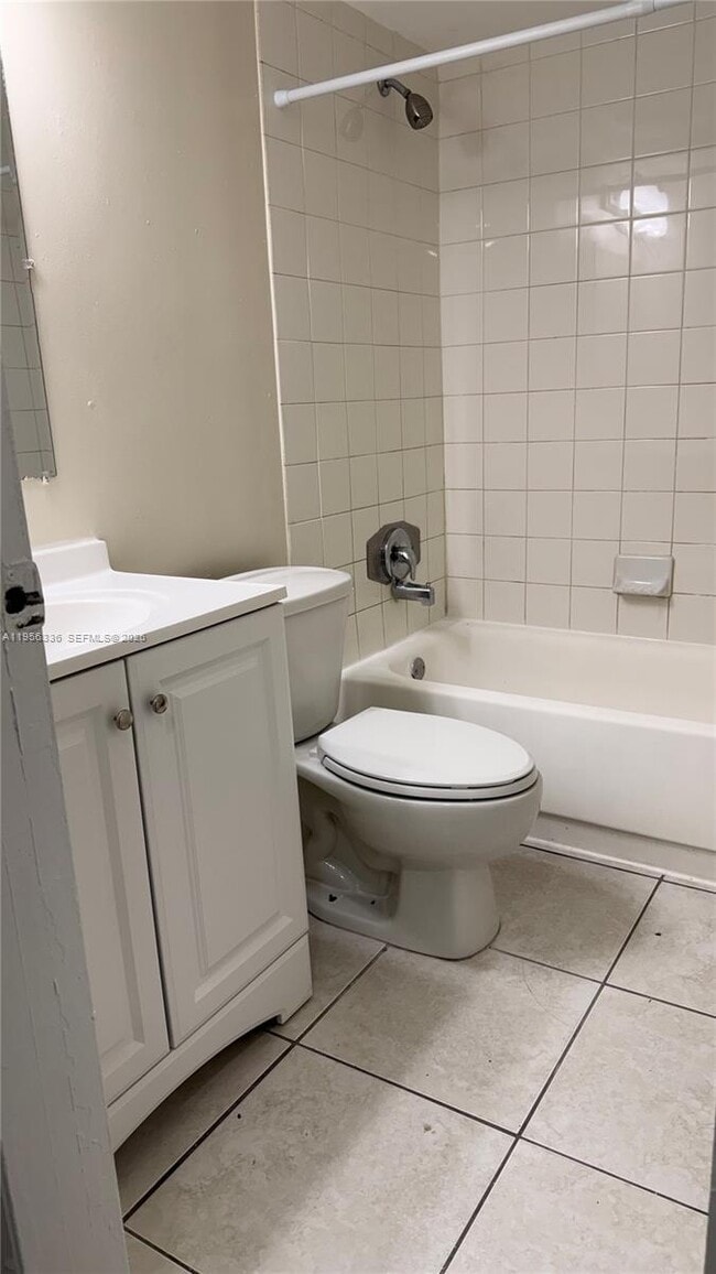 Building Photo - 4160 NW 21st St