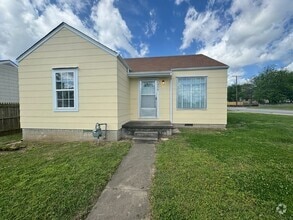 Building Photo - 750 N Florence Pl