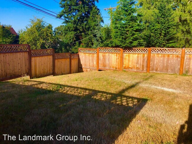 Building Photo - 3 br, 1 bath House - 5116 S Willow