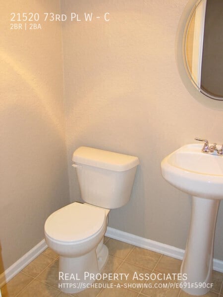 Foto del edificio - 21520 73rd Pl W