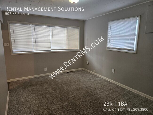 Foto del edificio - 502 NE Forest-