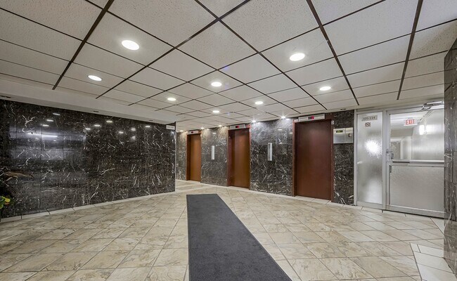 Photo du bâtiment - 390 Dawes Road