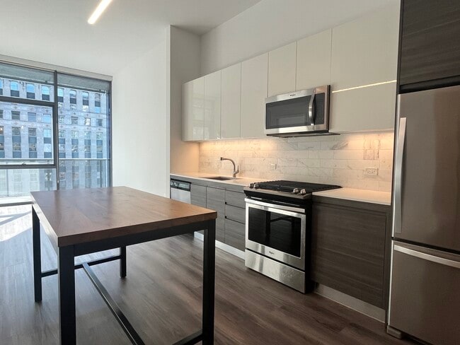 Foto del edificio - 222 W Hubbard St