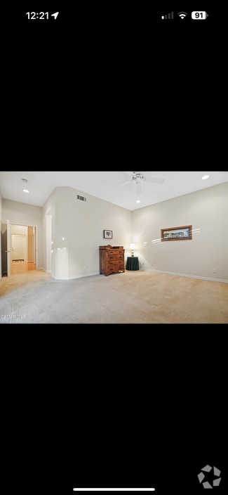 Building Photo - 4696 Via Grande