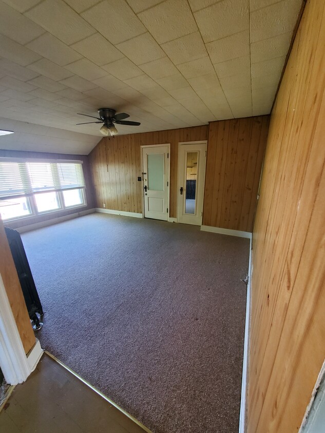 805 10th St Unit 0.5, Brodhead, WI 53520 - Apartments in Brodhead, WI ...