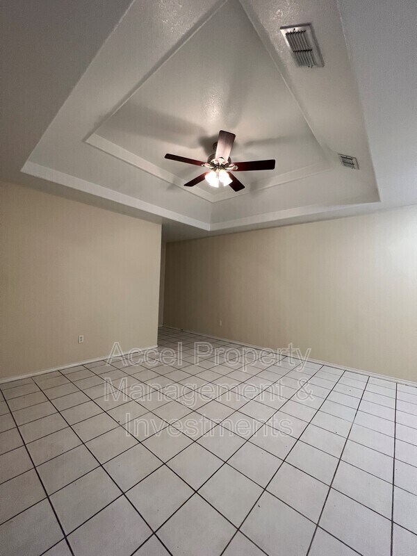 Foto del edificio - 2401 Kimberly Ln