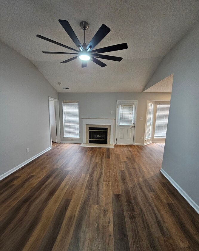 Photo - 10430 Brawley Ln (Charlotte, NC)