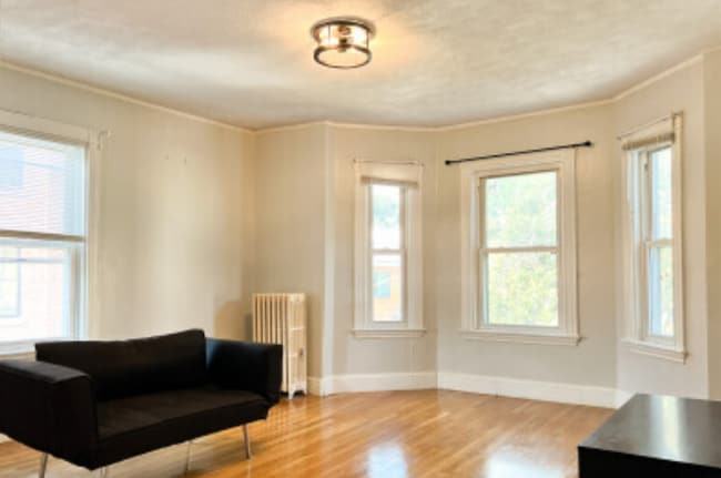 Building Photo - 14 Smythe St