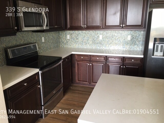 Building Photo - 339 S Glendora Ave