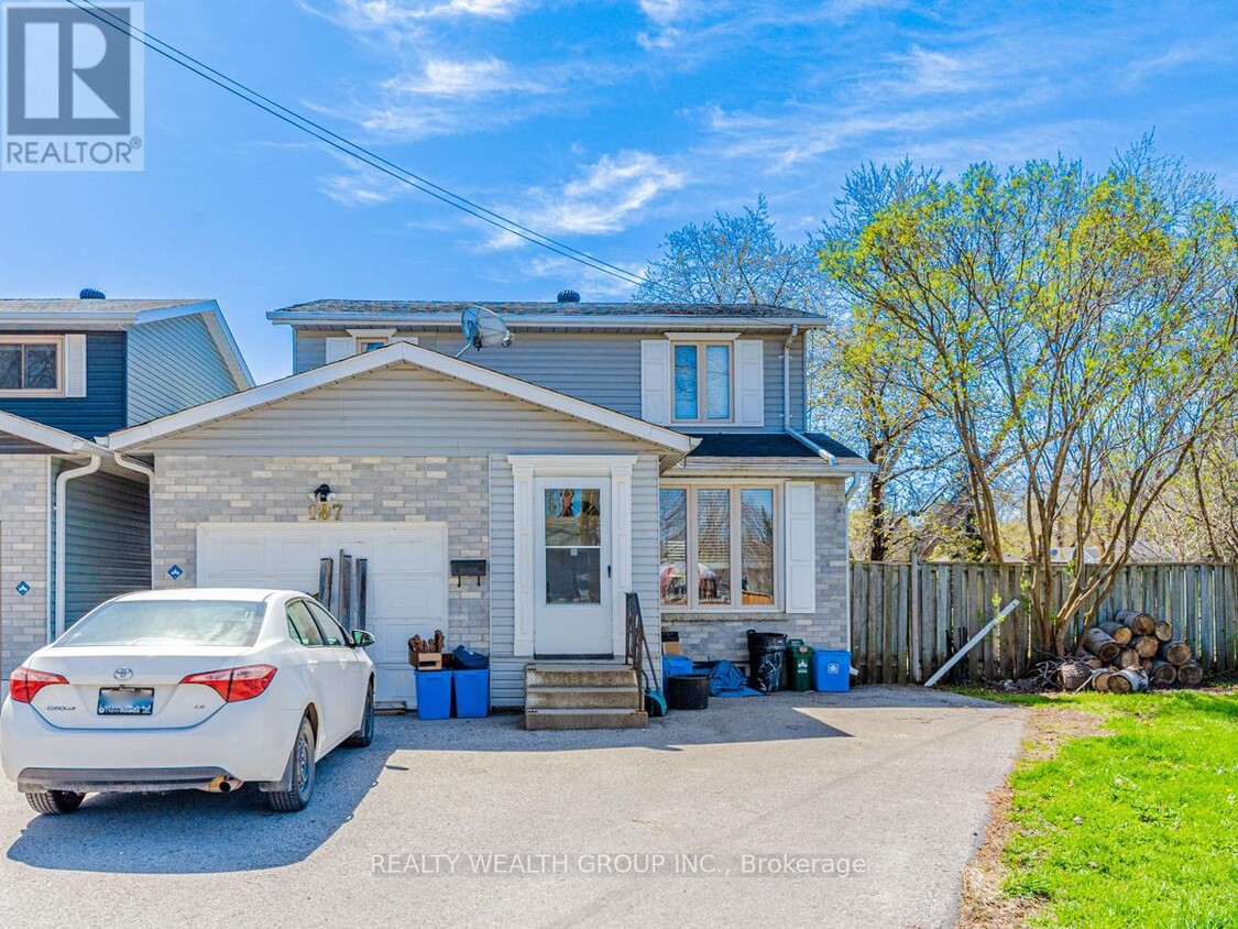 Primary Photo - 187 Bayview Ave