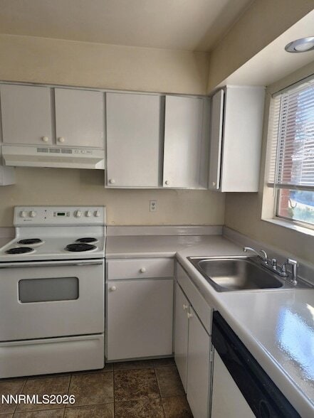 Building Photo - 3293 Gypsum Rd