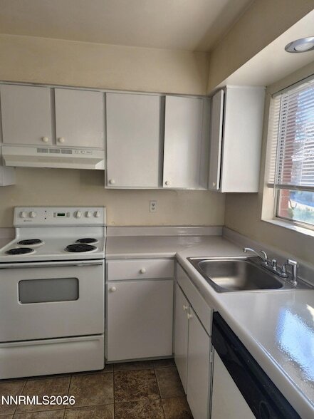 Building Photo - 3297 Gypsum Rd
