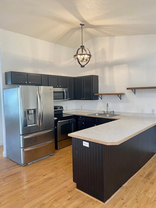 Building Photo - 7084 S Aerie Hill Dr