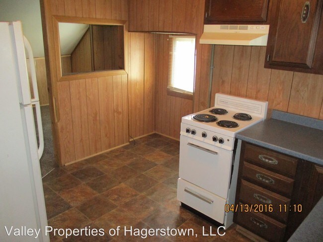 Foto del edificio - 219 N Mulberry St